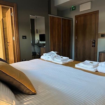 Mozaik Apartments & Spa - Modern 4-Star Apartments With Exclusive Private Spa Wellness In The City Center - Sauna, Jacuzzi, Turkish Bath - Free Parking, Wi-Fi - Rooms & Apartments Ćuprija Exterior foto