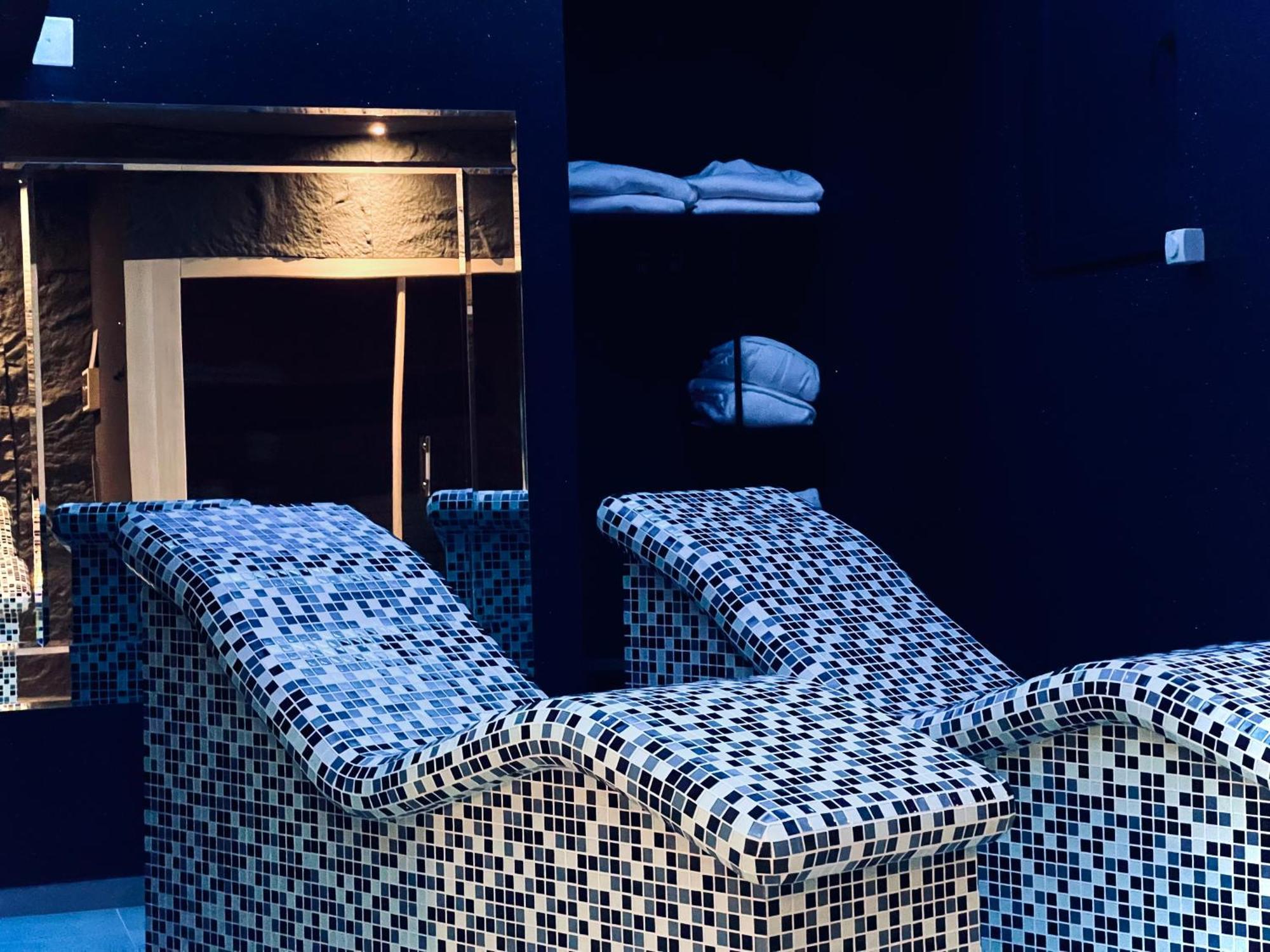 Mozaik Apartments & Spa - Modern 4-Star Apartments With Exclusive Private Spa Wellness In The City Center - Sauna, Jacuzzi, Turkish Bath - Free Parking, Wi-Fi - Rooms & Apartments Ćuprija Exterior foto