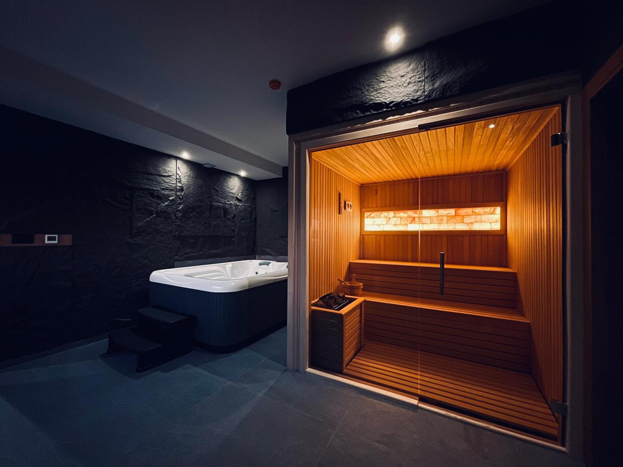 Mozaik Apartments & Spa - Modern 4-Star Apartments With Exclusive Private Spa Wellness In The City Center - Sauna, Jacuzzi, Turkish Bath - Free Parking, Wi-Fi - Rooms & Apartments Ćuprija Exterior foto