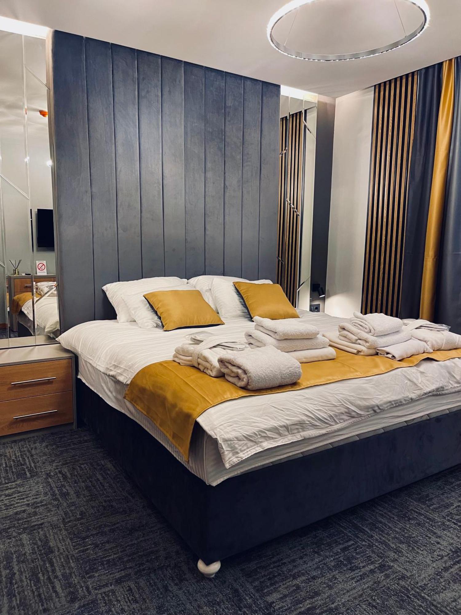 Mozaik Apartments & Spa - Modern 4-Star Apartments With Exclusive Private Spa Wellness In The City Center - Sauna, Jacuzzi, Turkish Bath - Free Parking, Wi-Fi - Rooms & Apartments Ćuprija Exterior foto