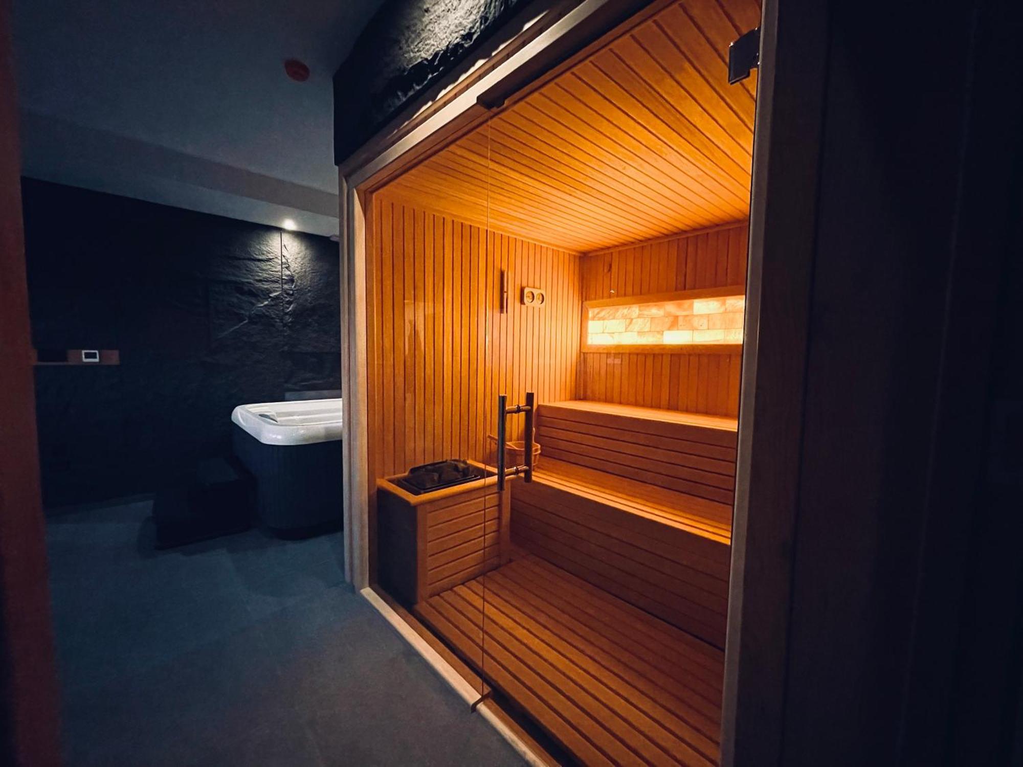 Mozaik Apartments & Spa - Modern 4-Star Apartments With Exclusive Private Spa Wellness In The City Center - Sauna, Jacuzzi, Turkish Bath - Free Parking, Wi-Fi - Rooms & Apartments Ćuprija Exterior foto