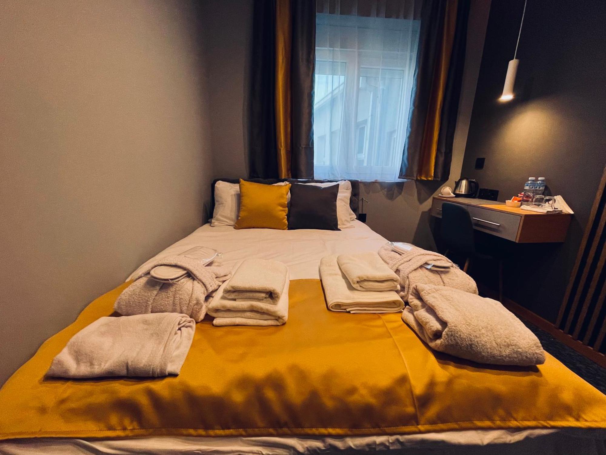 Mozaik Apartments & Spa - Modern 4-Star Apartments With Exclusive Private Spa Wellness In The City Center - Sauna, Jacuzzi, Turkish Bath - Free Parking, Wi-Fi - Rooms & Apartments Ćuprija Exterior foto