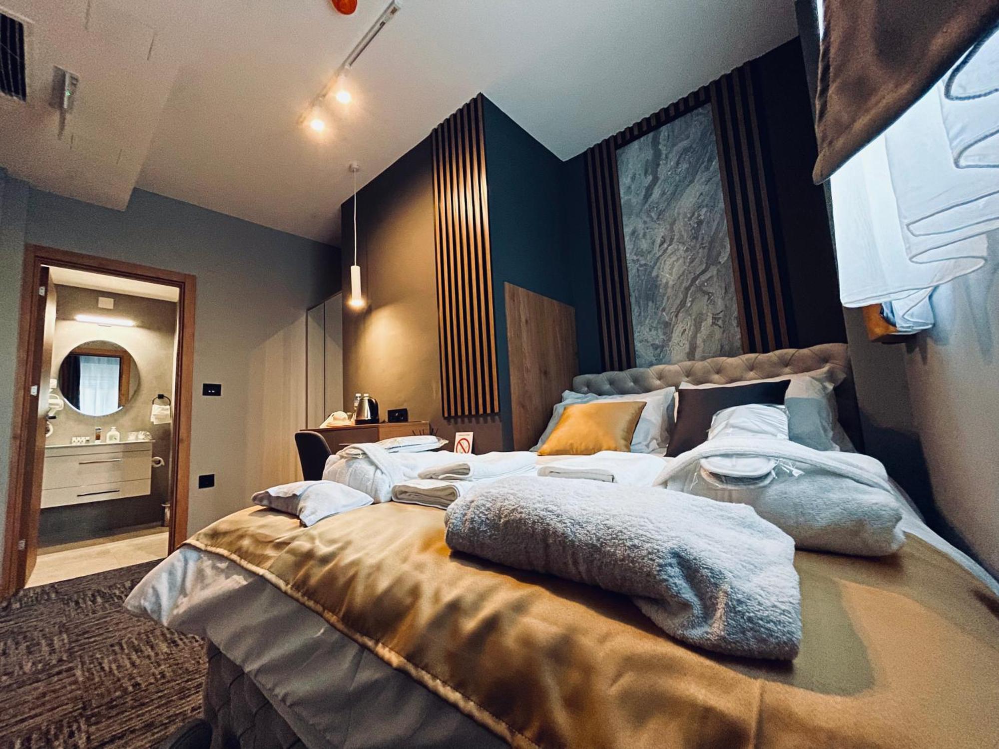 Mozaik Apartments & Spa - Modern 4-Star Apartments With Exclusive Private Spa Wellness In The City Center - Sauna, Jacuzzi, Turkish Bath - Free Parking, Wi-Fi - Rooms & Apartments Ćuprija Exterior foto